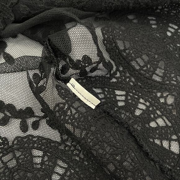 Black Sheer Mesh Knit Lace T Shirt Scalloped Hem Forever 21 Size Small - Picture 15 of 16